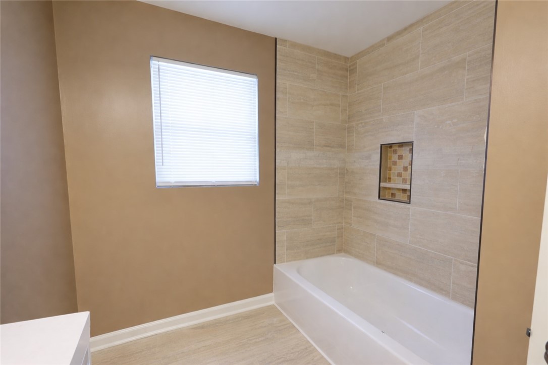 Western Terrace 1st Add Rogers - Residential