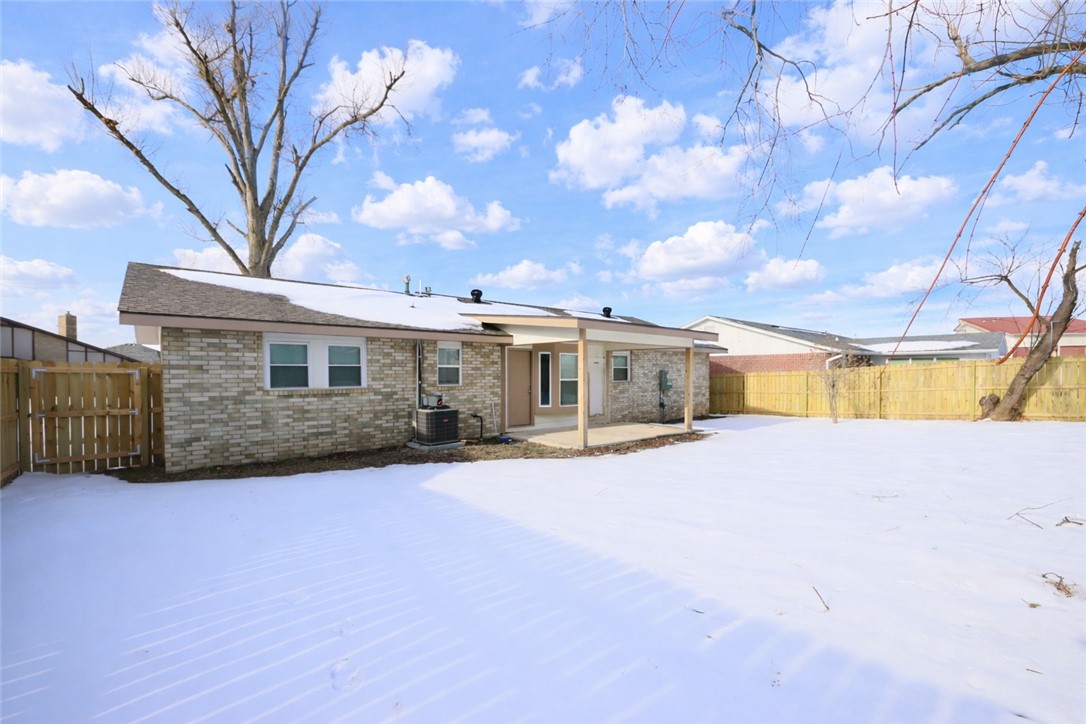 Western Terrace 1st Add Rogers - Residential