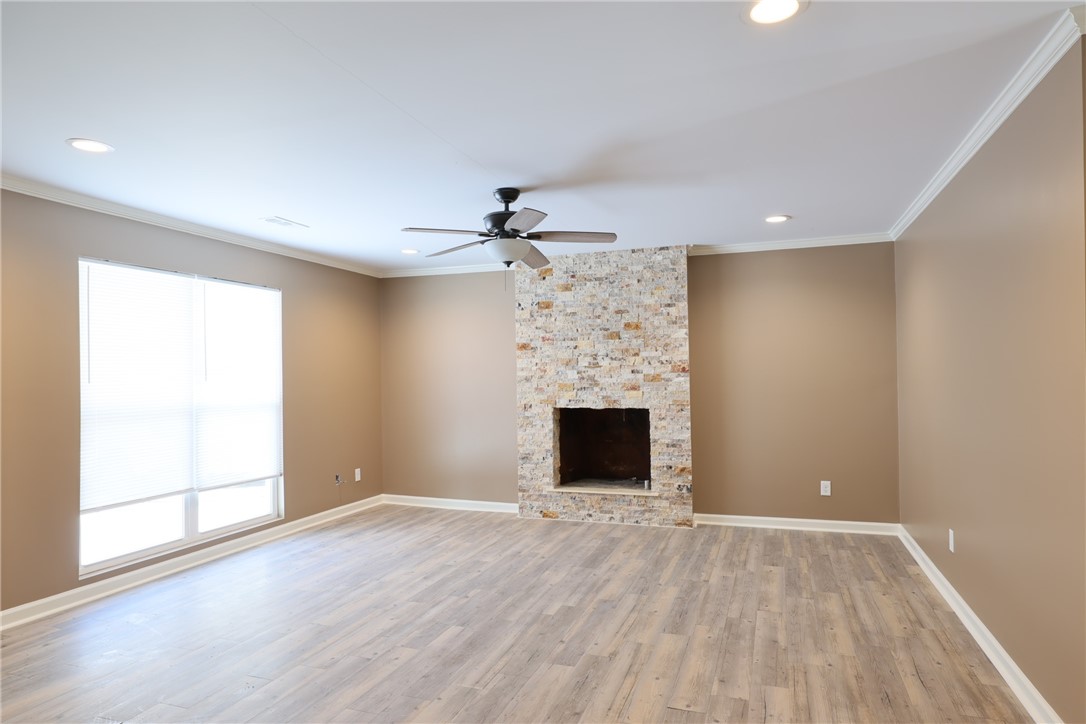 Western Terrace 1st Add Rogers - Residential