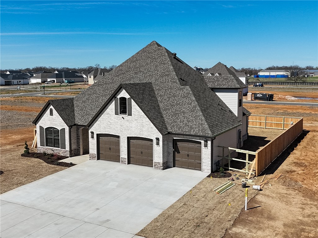 County Line Square - Residential