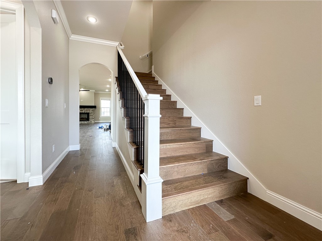 County Line Square - Residential