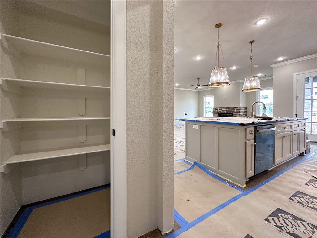 County Line Square - Residential