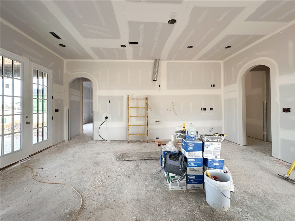 County Line Square - Residential