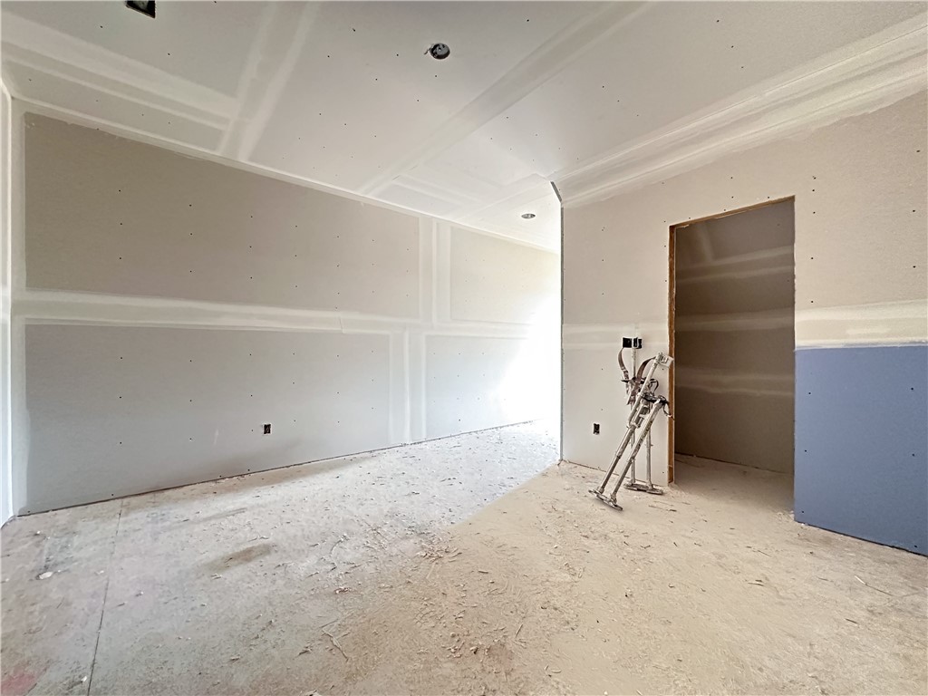 County Line Square - Residential