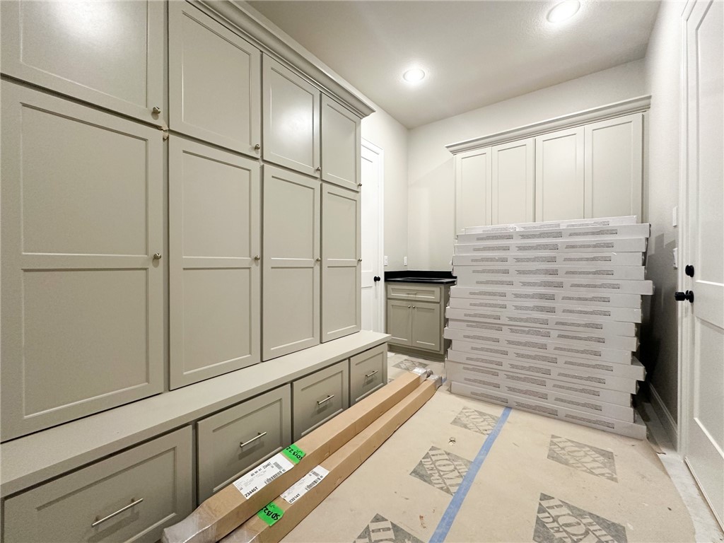 County Line Square - Residential