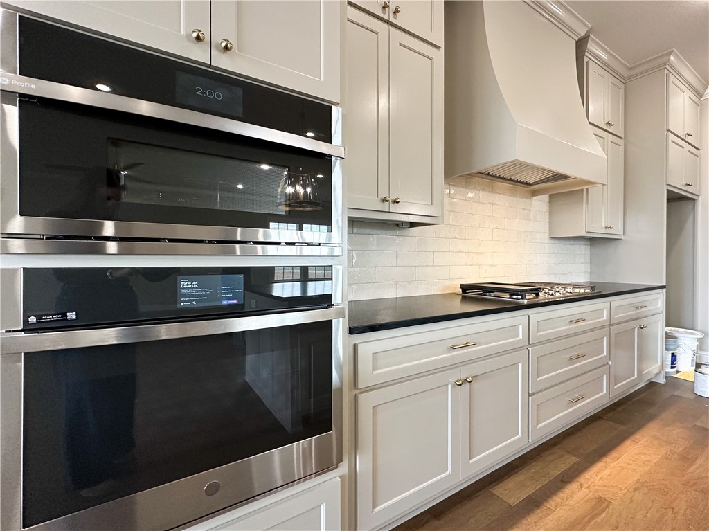 County Line Square - Residential