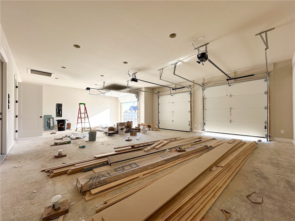 County Line Square - Residential