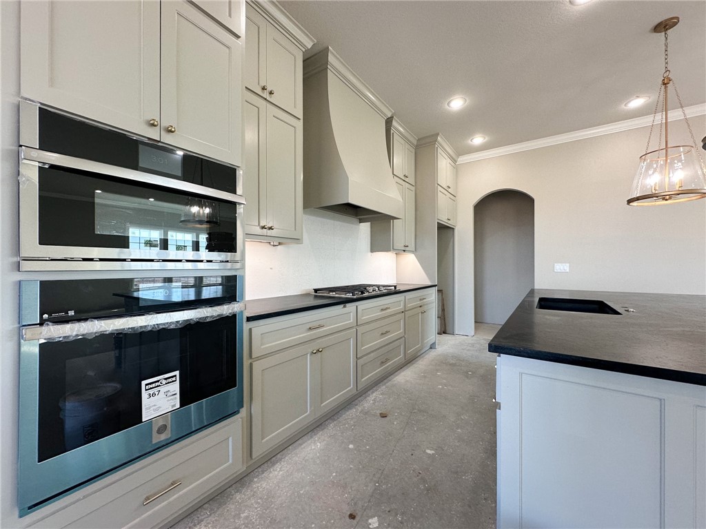 County Line Square - Residential