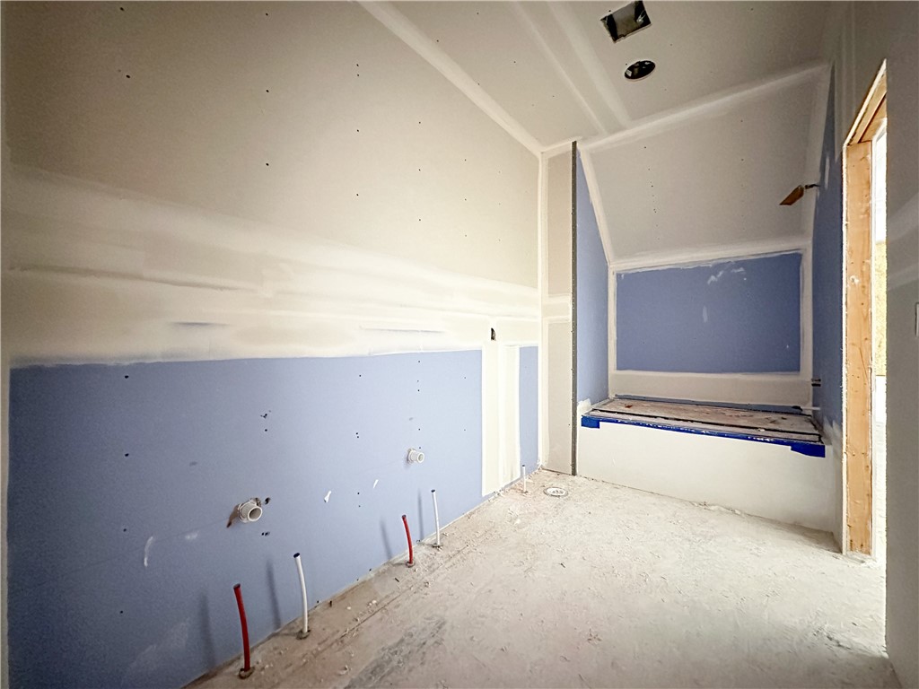 County Line Square - Residential