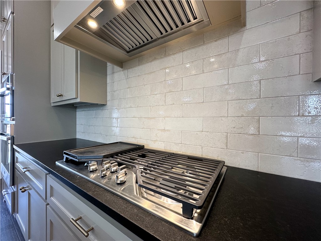 County Line Square - Residential