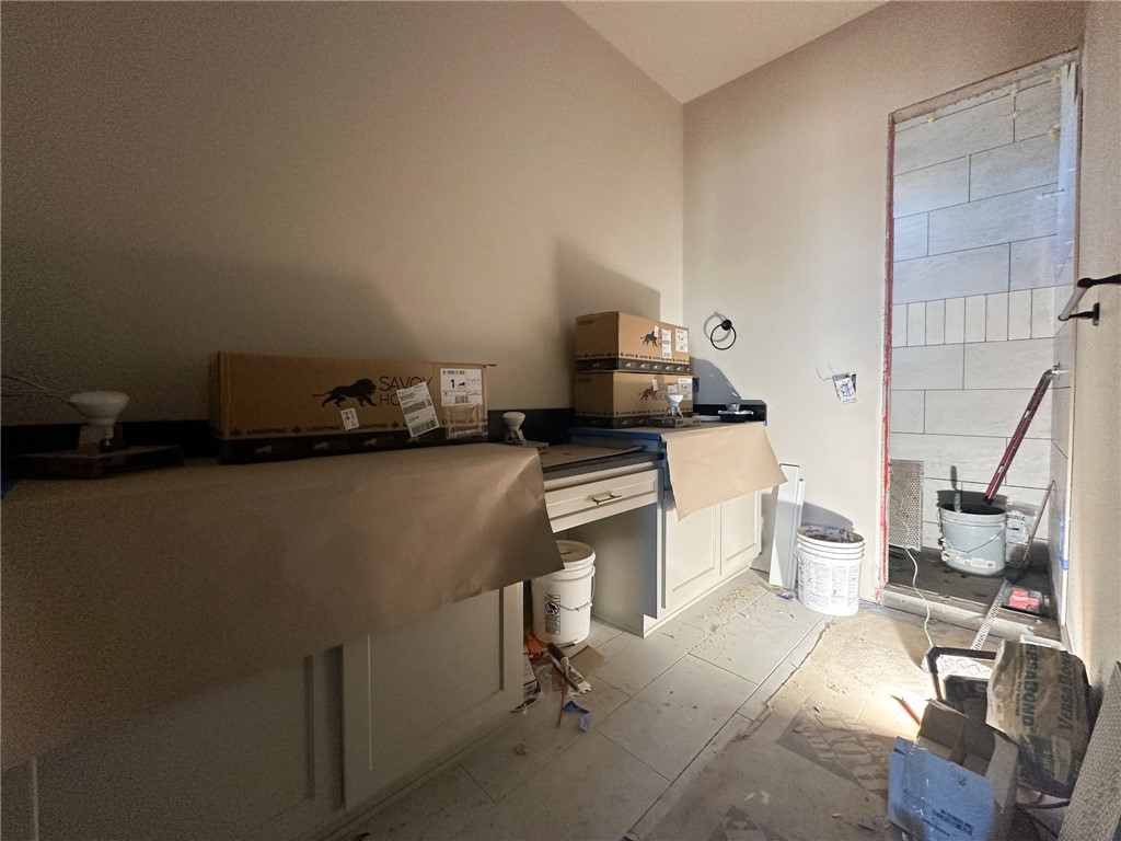 County Line Square - Residential