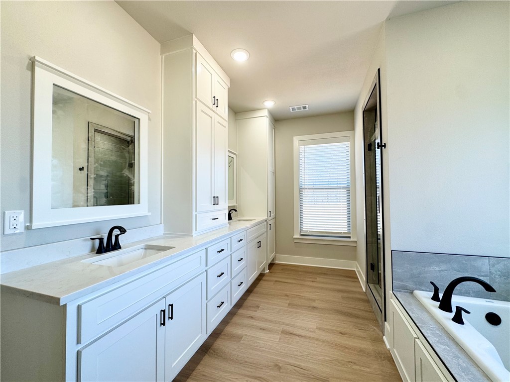 Snyder Estates Ph Iii Rurban - Residential