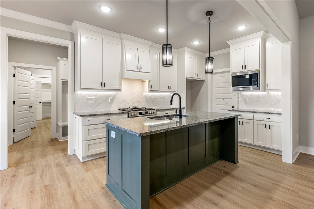 Snyder Estates Ph Iii Rurban - Residential