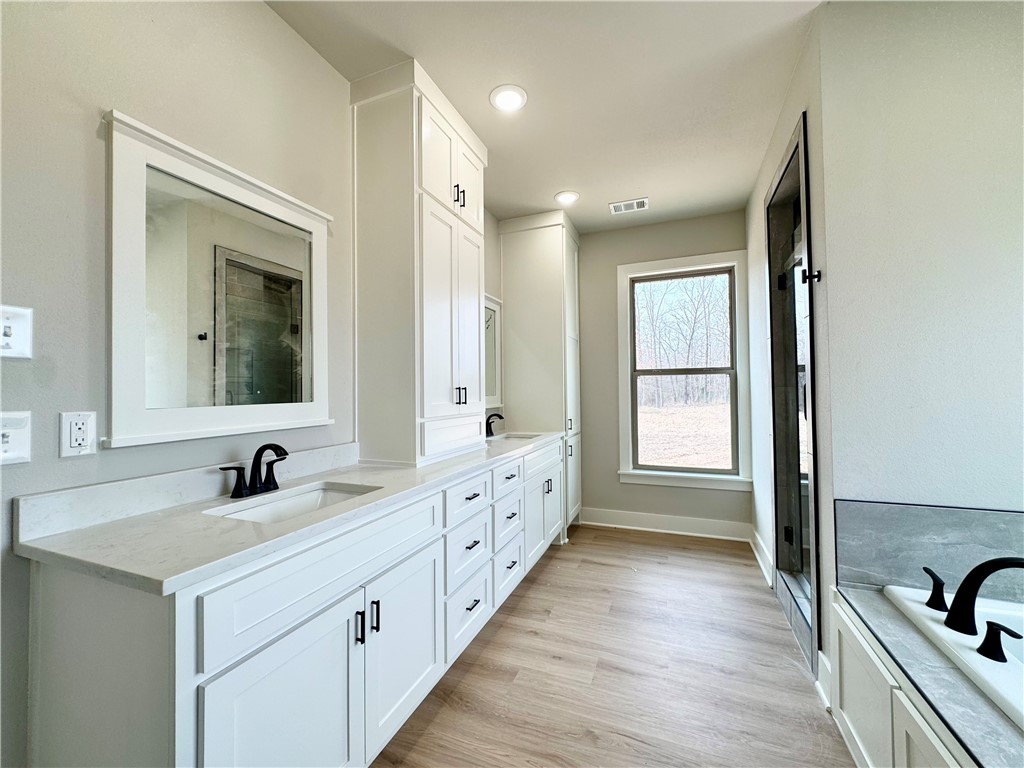 Snyder Estates Ph Iii Rurban - Residential