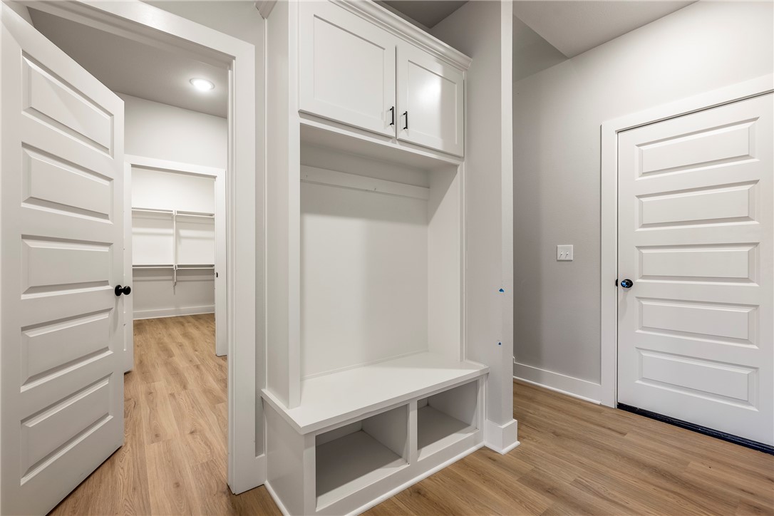 Snyder Estates Ph Iii Rurban - Residential