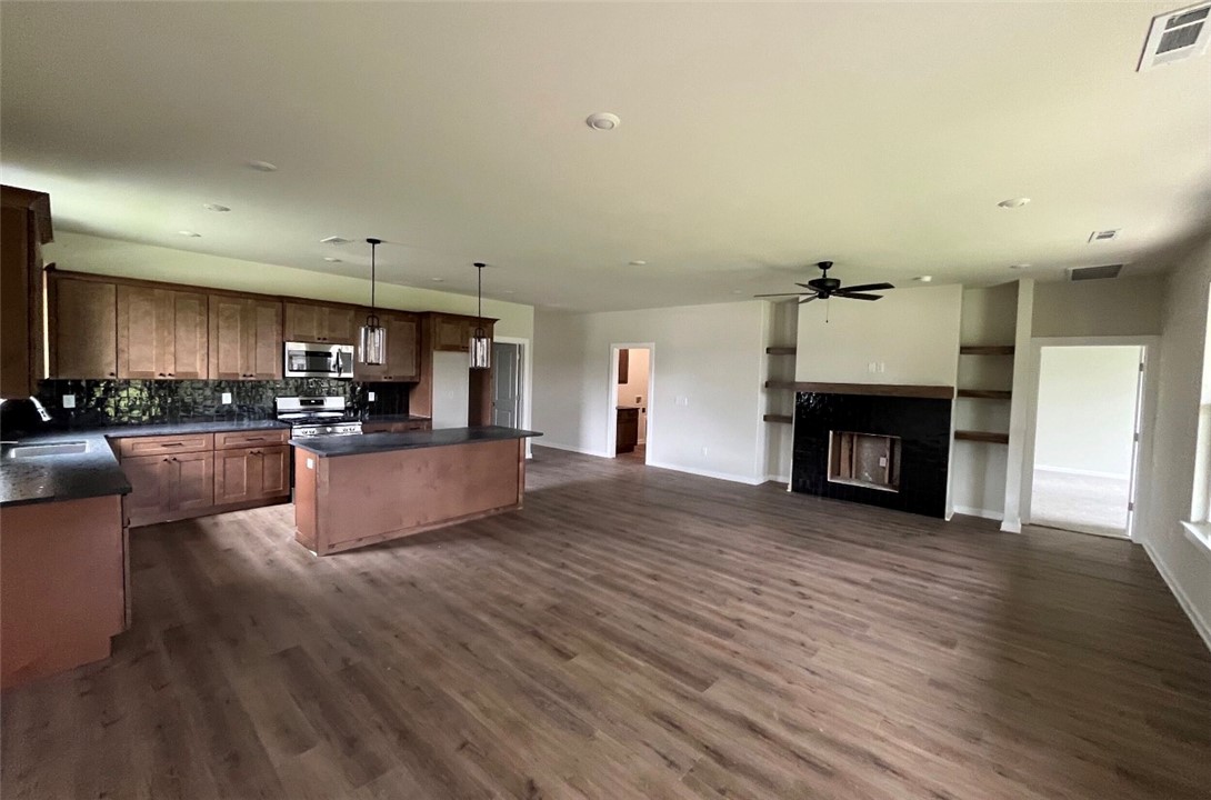 HERITAGE RANCH PH 5-SILOAM SPRINGS - Residential