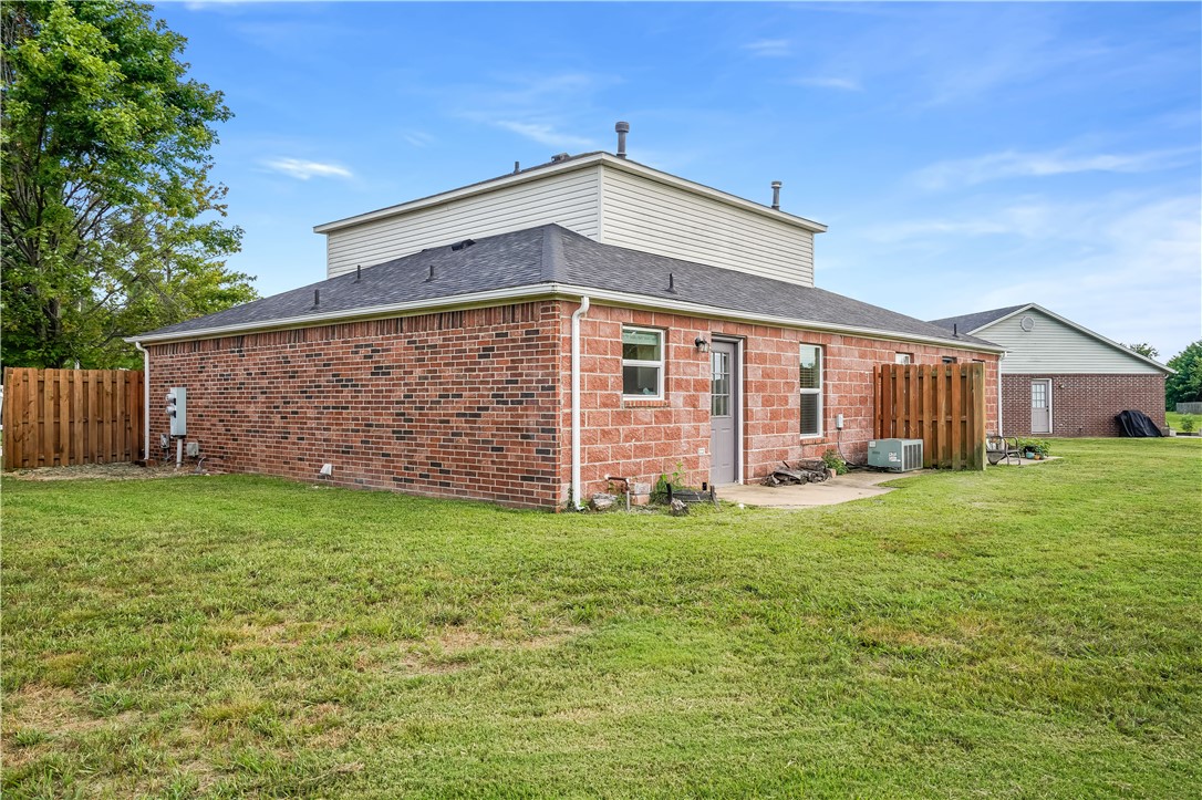 Carriage Square Sub Bentonville - Residential Income