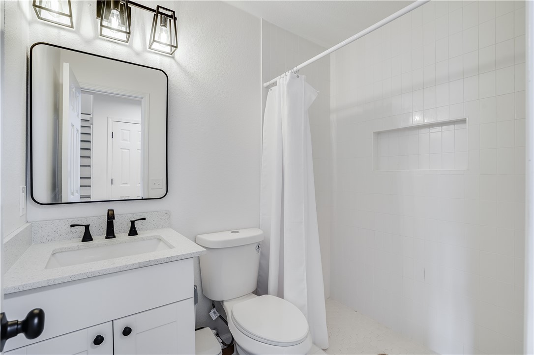 Carriage Square Sub Bentonville - Residential Income