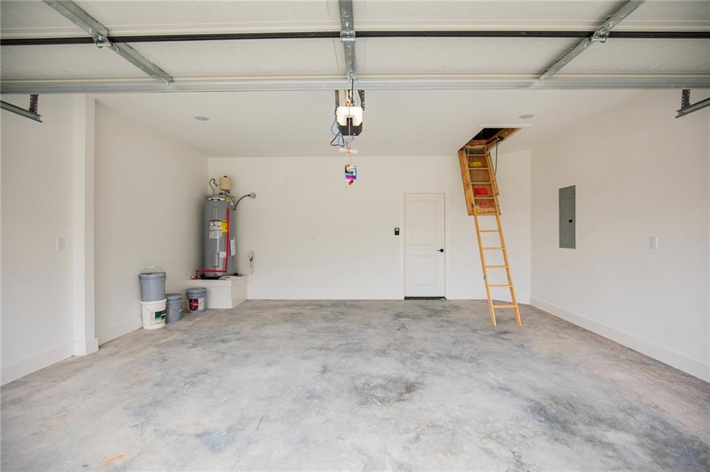 LOCKHART SUB-BVV - Residential Lease