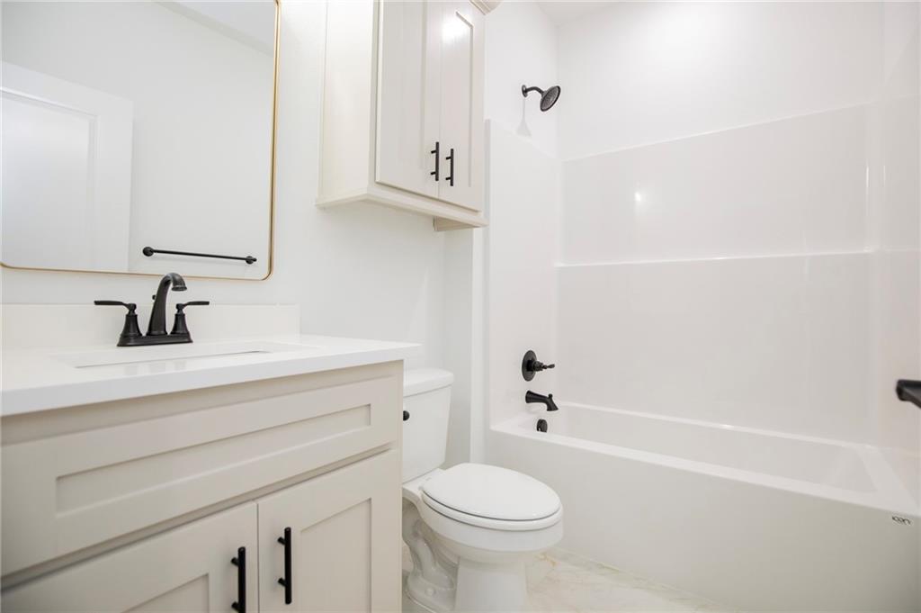 LOCKHART SUB-BVV - Residential Lease