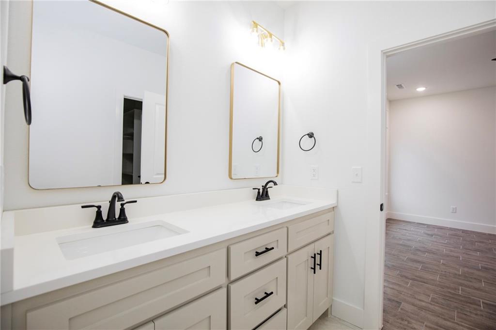 LOCKHART SUB-BVV - Residential Lease