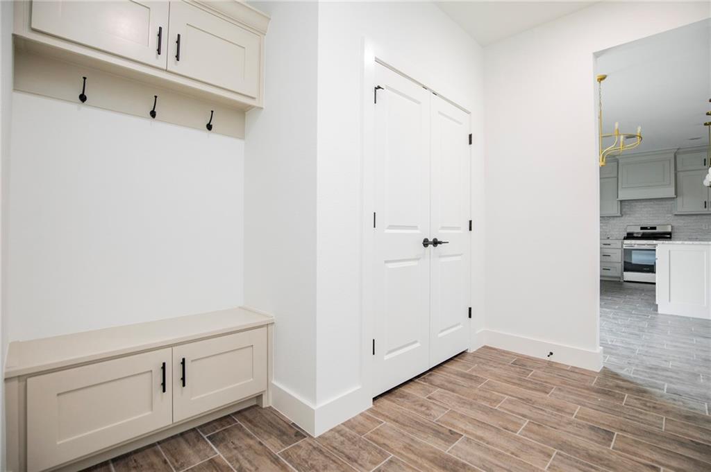 LOCKHART SUB-BVV - Residential Lease