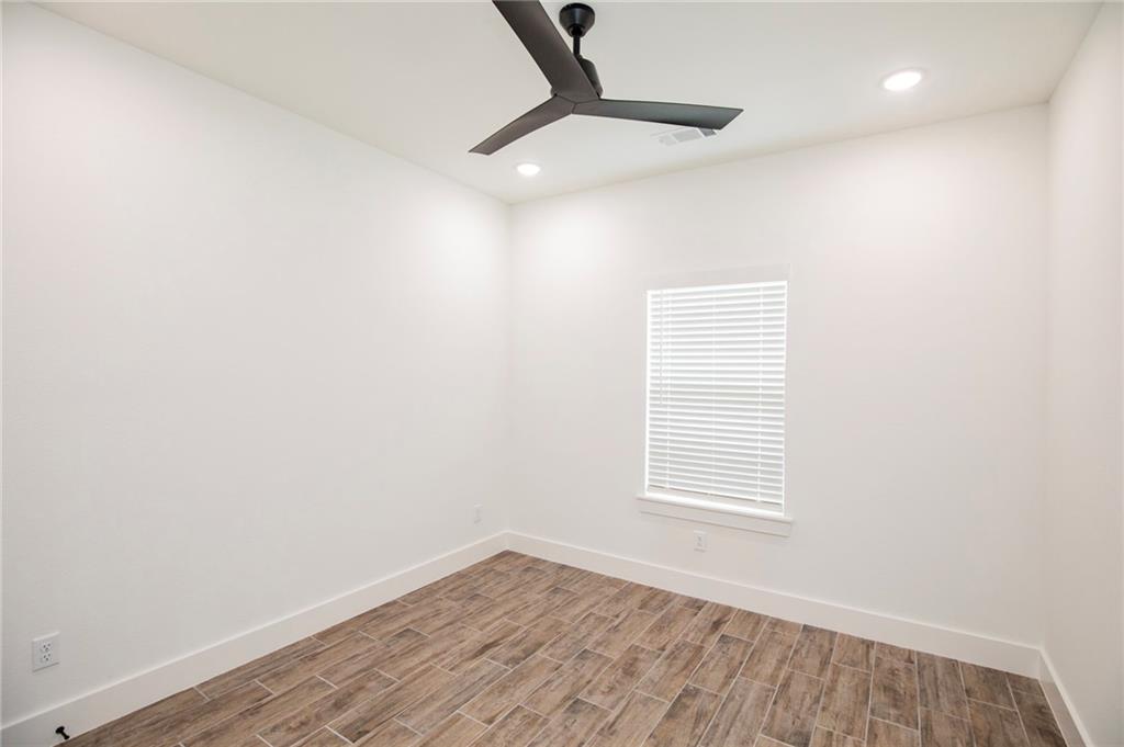 LOCKHART SUB-BVV - Residential Lease