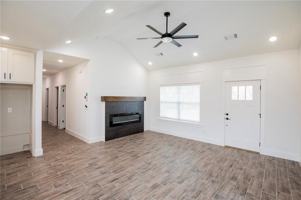 LOCKHART SUB-BVV - Residential Lease