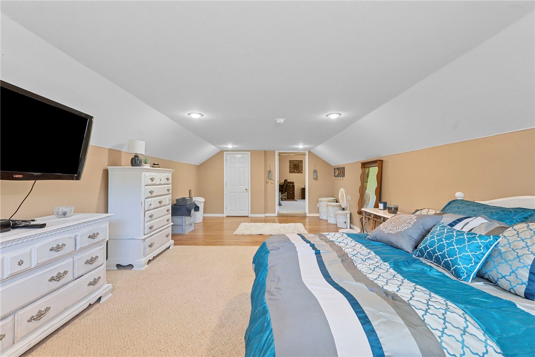 Lakeshore Manor - Residential