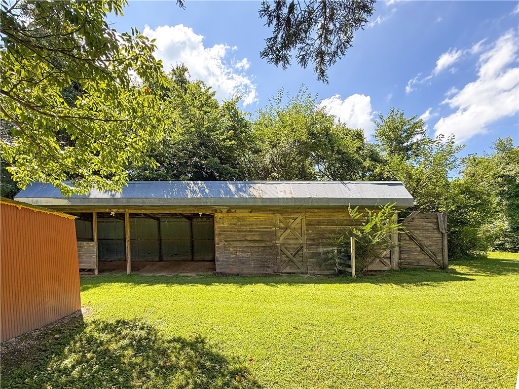 Lakeshore Manor - Residential