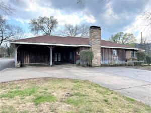 Commercial office space located on Hwy 64/W Main Street with high traffic volume and exposure. With just under 4000 total sqft including warehouse space in the back this location gives you the space and opportunities for your business.