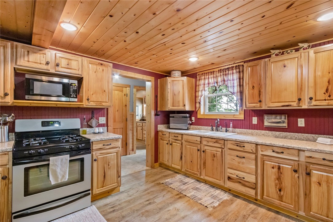 Photo 9 of 35 of 9363 Larue Road house