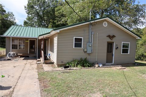 Photo of 10693 Snavely Road, Elm Springs, AR 72762 (MLS # 1324702)