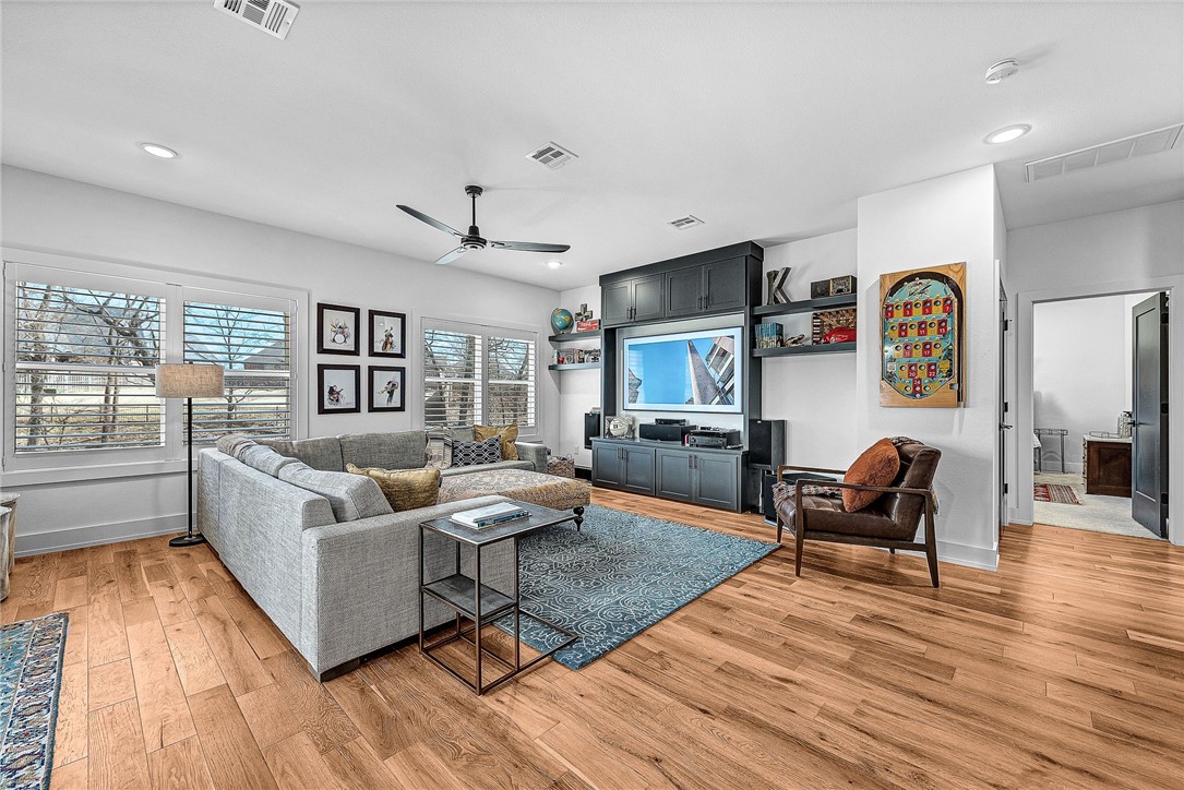 Oak Tree Centerton - Residential