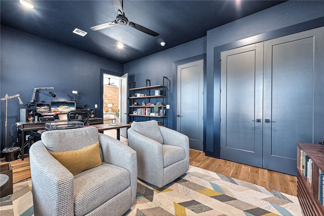 Oak Tree Centerton - Residential