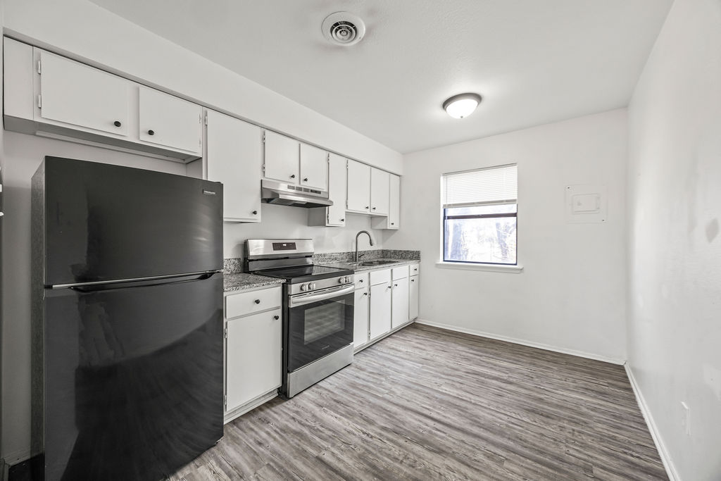 n / a - Residential Lease