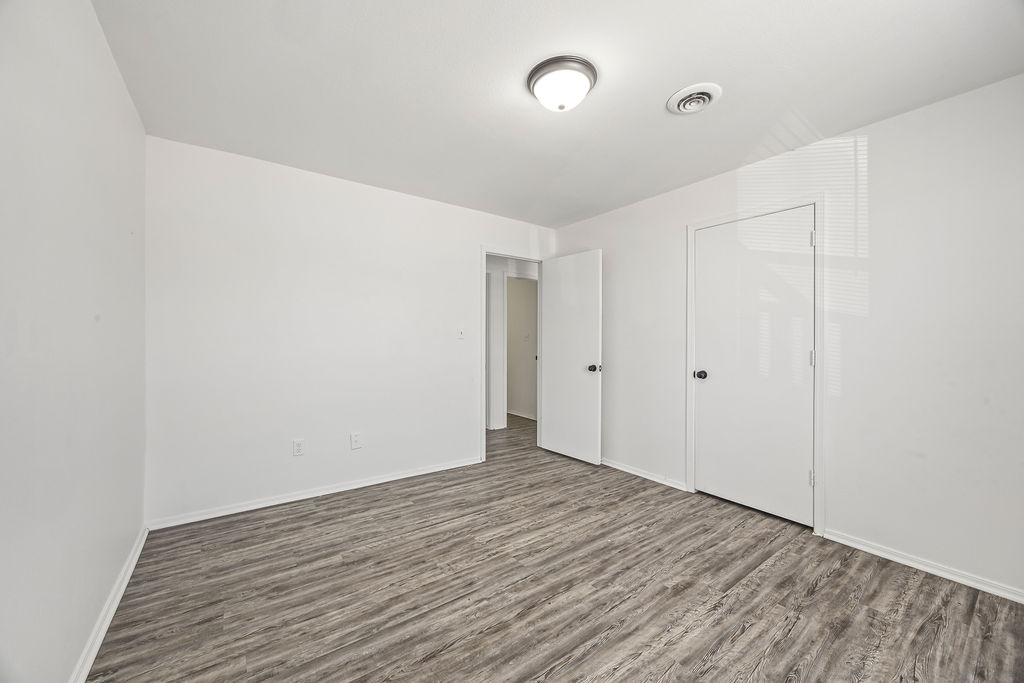 n / a - Residential Lease