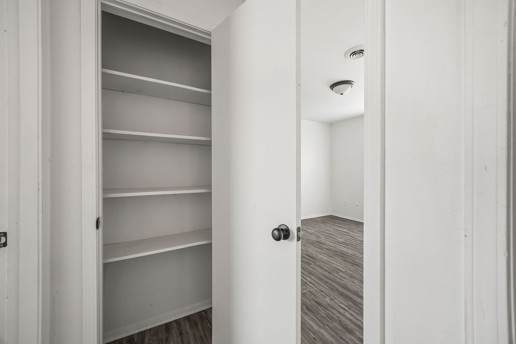 n / a - Residential Lease