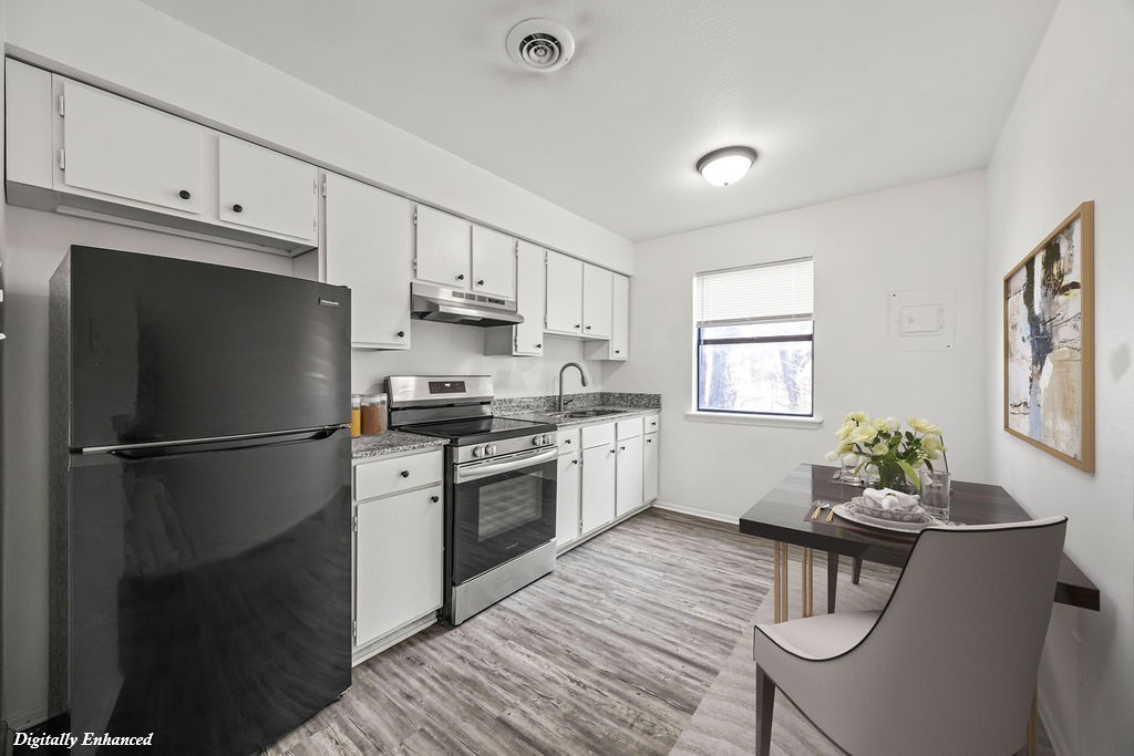 n / a - Residential Lease