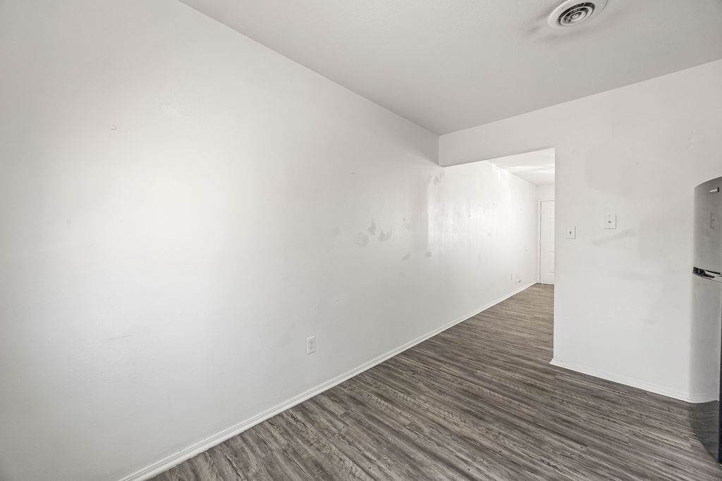 n / a - Residential Lease