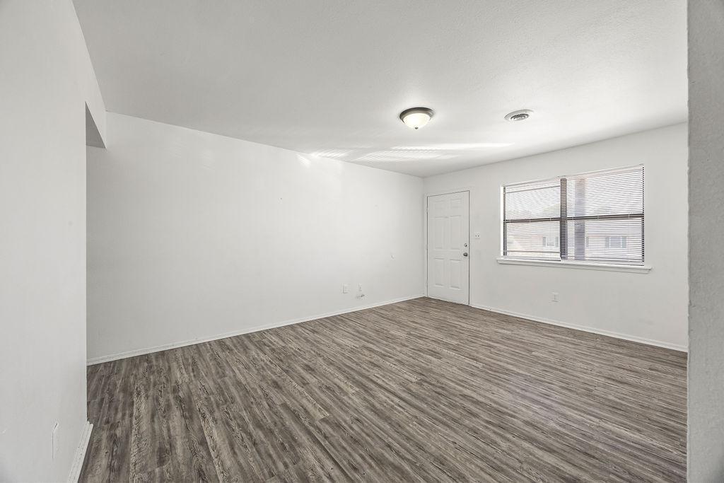 n / a - Residential Lease