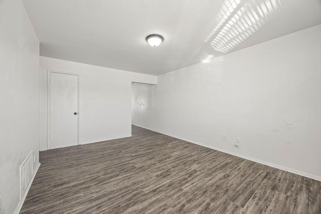n / a - Residential Lease