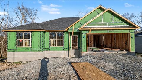 Photo of 30 Hebrides Lane, Bella Vista, AR 72715 (MLS # 1330885)