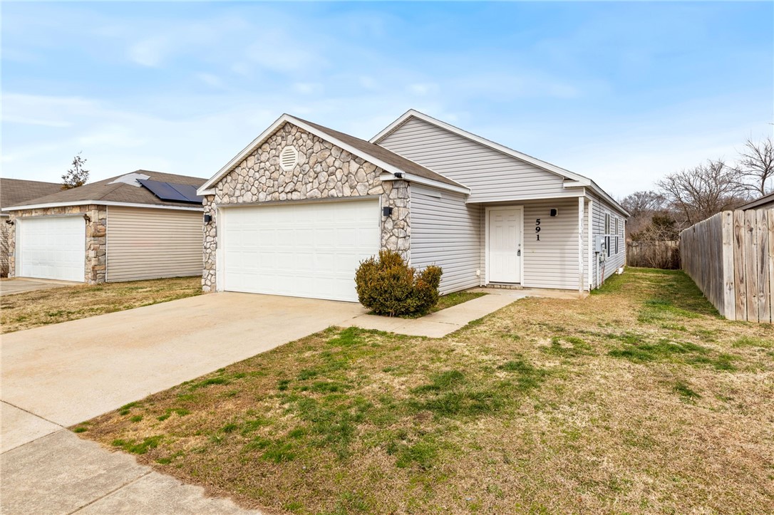 Butterfield Gardens Ph III - Residential