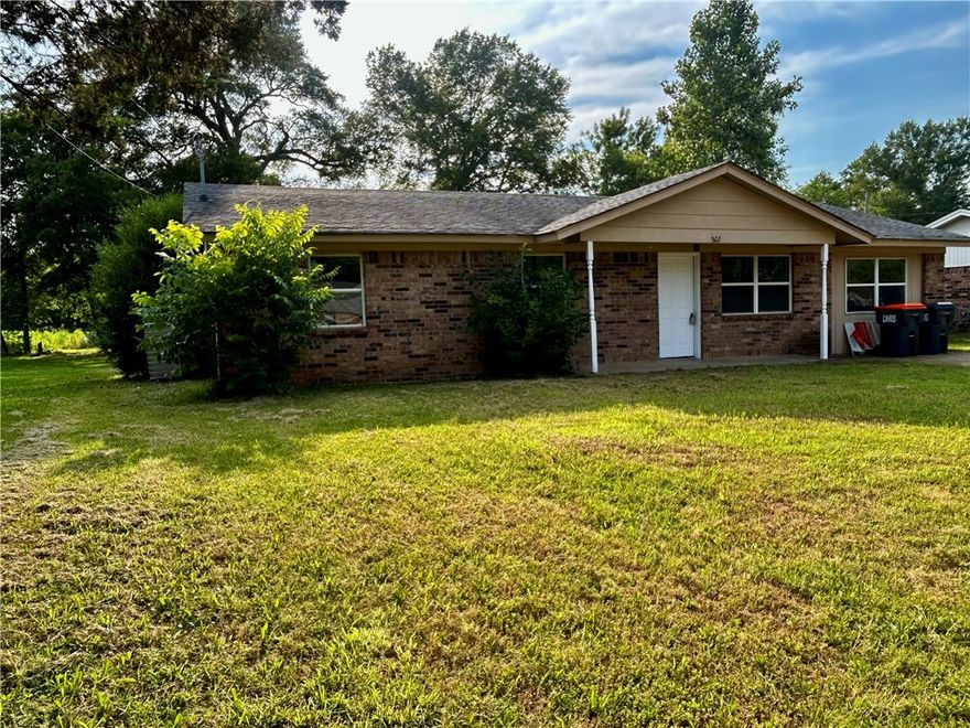 Welcome to 802 S Houston Ave—a freshly updated 3-bedroom, 1.5-bath home in the heart of Russellville, priced to sell fast! Inside, you'll love the new flooring, fresh paint, and the spacious layout featuring a large living room perfect for relaxing or entertaining. The kitchen and dining area offer plenty of room to gather, and the backyard includes a storage shed with space to enjoy the outdoors. With a well-maintained HVAC system and a great location near schools and downtown, this move-in ready home is full of charm, value, and opportunity!