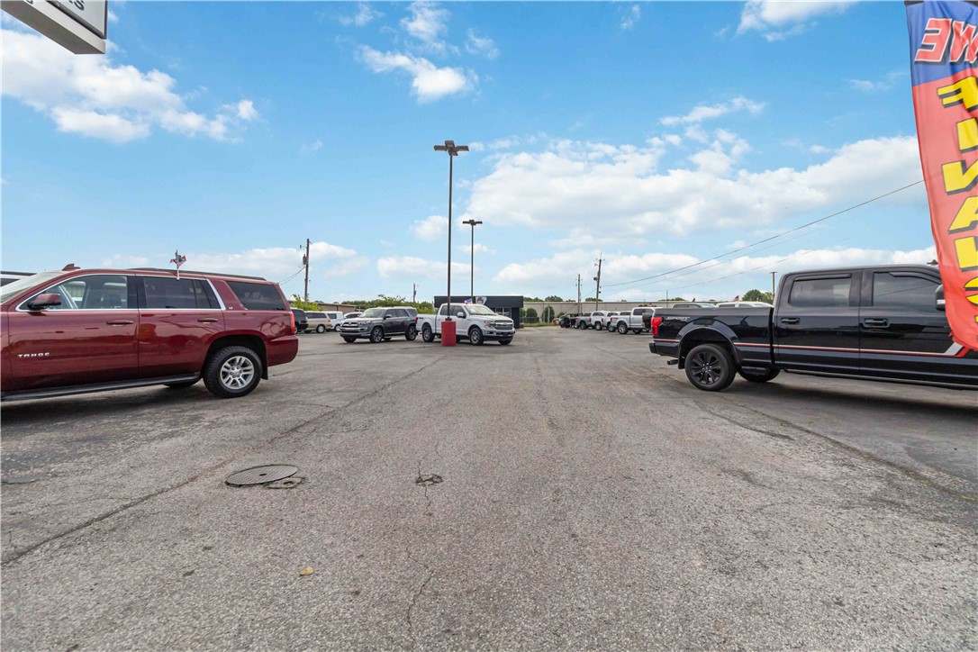 Springdale Outlots - Commercial Lease