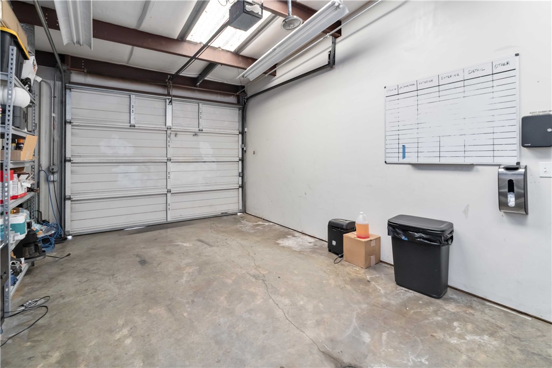 Springdale Outlots - Commercial Lease