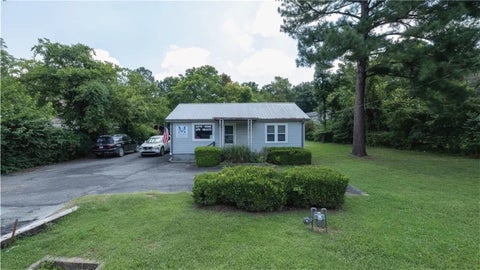 Photo of 1722 N Gregg Avenue, Fayetteville, AR 72703 (MLS # 1362503)