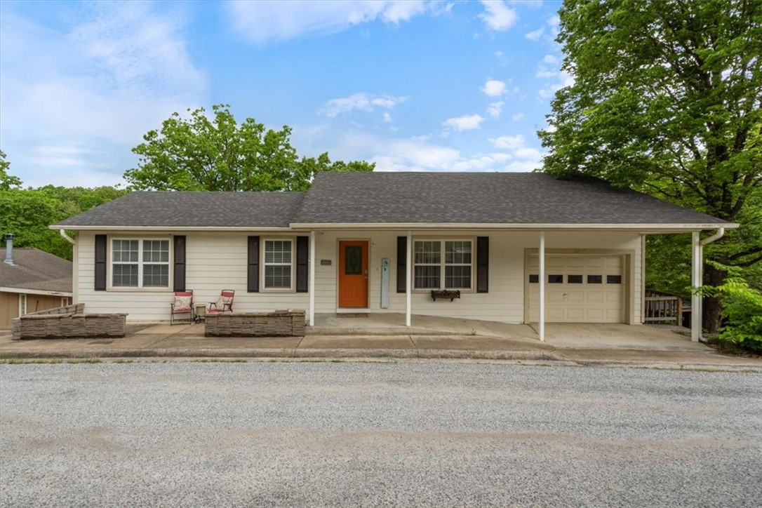 22058 Dogwood Circle