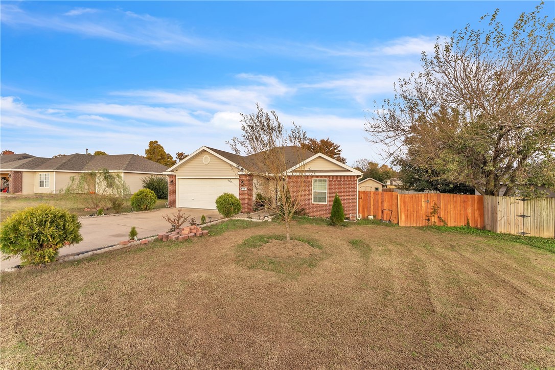 Eagles Nest Estates Ii Gentry - Residential